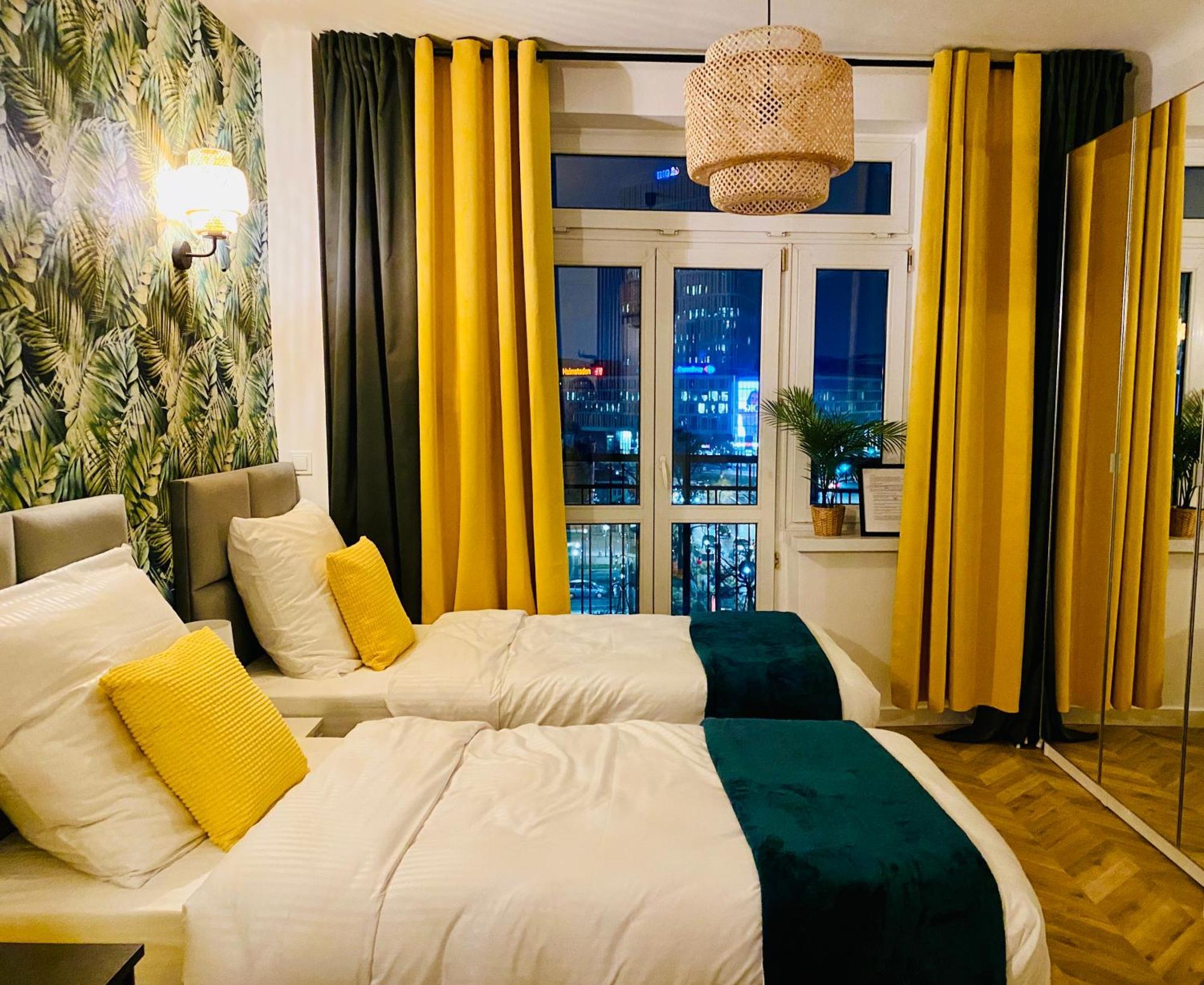 Olivia Apartments - Sloneczny Apartament W Centrum Warszawy, Plac Unii Lubelskiej, Lazienki Krolewskie, Pole Mokotowskie Warszawa Exteriör bild