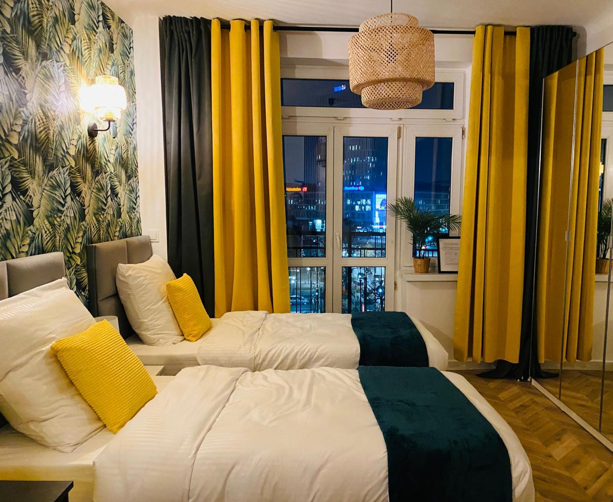 Olivia Apartments - Sloneczny Apartament W Centrum Warszawy, Plac Unii Lubelskiej, Lazienki Krolewskie, Pole Mokotowskie Warszawa Exteriör bild